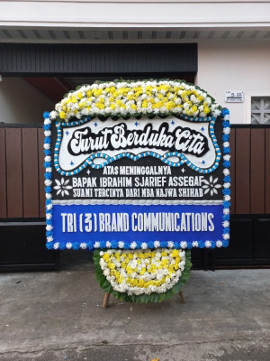 Papan Bunga Duka di Miri Manasa